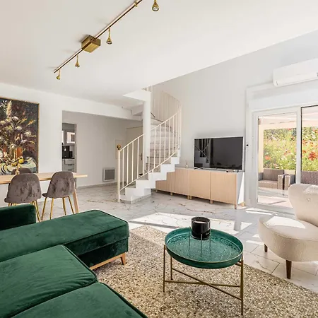 Modern, A C Duplex - 3bdr 6p - Apartmán *