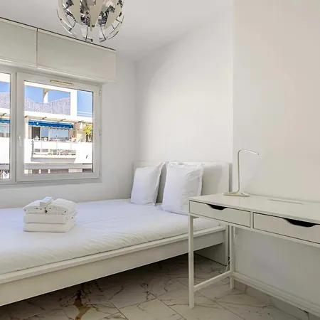 Modern, A C Duplex - 3bdr 6p - Apartmán